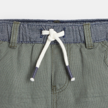 شورت من الكتان والقطن باللون الأخضر للأولاد الصغار